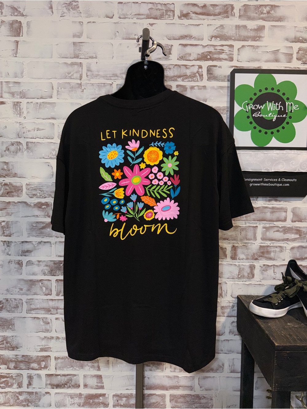 Let Kindness Bloom Short Sleeve Tee - Black XL